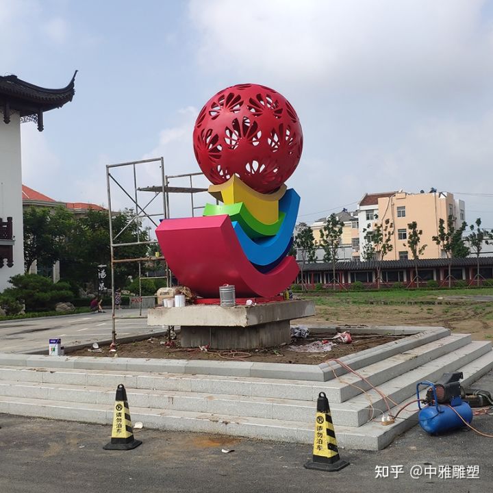 大足運(yùn)輸過(guò)程中如何確保雕塑的安全？